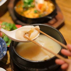 肉汁水餃子 餃包 六本木交差点(ギョーパオ) さんの 公式写真