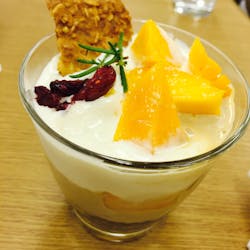 Hiromi さんの 卵・小麦粉・乳不使用！秋フルーツ＆カラフル野菜のタルト