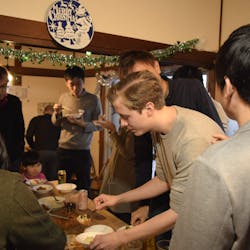 Tomonori さんの Meet the Food こどもの日スペシャル  - 国際シェアハウスで食べる、色んな国の料理