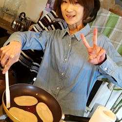 Aya さんの Let's learn how to cook sushi in English!
