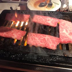 キッチハイク@USHIHACHI 渋谷店 さんの 【OZmall】焼肉「ウシハチ 渋谷店」でコース料理を楽しもう(¥4,000 ~ ¥4,999)