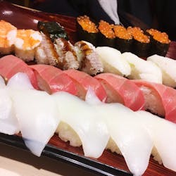 キッチハイク@きづなすし西新宿店 さんの 寿司「きづなすし西新宿店」でコース料理を楽しもう(¥3,000 ~ ¥3,999)