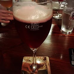 キッチハイク@ファボリ(FAVORI) さんの 【有楽町】ベルギービールならここ！世界のビール150種類が楽しめる「ちょい飲みスタンド」@ファボリ