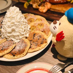 Eggs 'n Things さんの 【キッチハイク限定メニュー】ハワイ生まれのEggs 'n Thingsで、限定パンケーキとハワイアンフードを心行くまで堪能しよう!<原宿店>