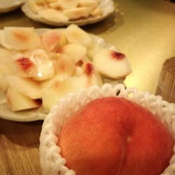 福島県国見町 さんの ももづくしの会🍑【福島県国見町】果汁たっぷりの「もも」料理を味わいながら、農家さんにおいしさの秘訣を聞こう✨