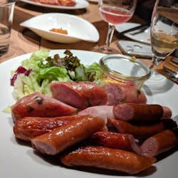 WIZ CRAFT BEER and FOOD さんの 【秋葉原】約30種類のクラフトビールが450円から楽しめる!「ちょい飲みスタンド」@WIZ CRAFT BEERandFOOD