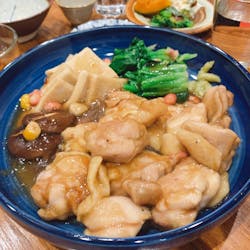 やす さんの やす&Hiroyoさんの とり野菜味噌鍋🍲治部煮😊ちょっぴり地酒の飲み比べ🍶