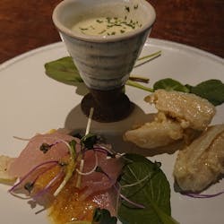 muromachi cafe HACHI(ムロマチカフェハチ) さんの 【開催決定✨】居心地の良さも評判！新鮮野菜、お肉、パスタを楽しむ！洋食「ムロマチカフェハチ」で好きな料理を頼もう (¥2,000 ~ ¥2,999)