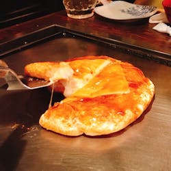 ふわとろ本舗 恵比寿店 さんの \20代限定!/ふわっ、とろ~っとした食感が堪らない!お好み焼き「ふわとろ本舗 恵比寿店」で好きな料理を頼もう (¥3,000 ~ ¥3,999)